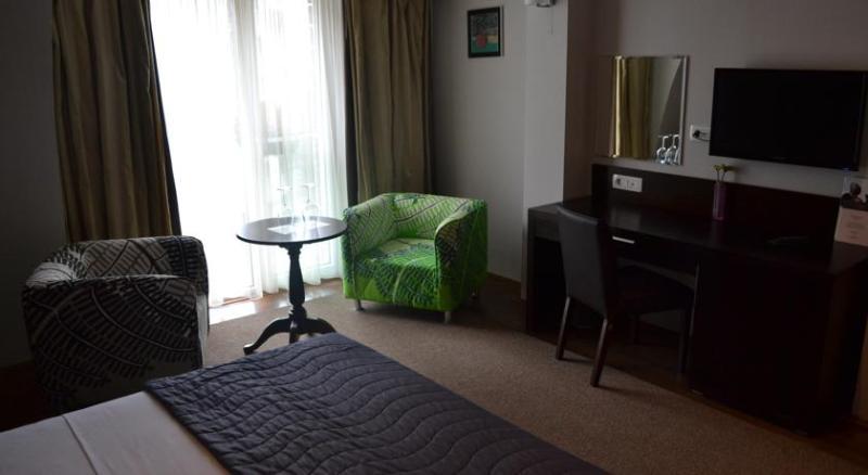 Hotel Dolce International Szkopje Kültér fotó
