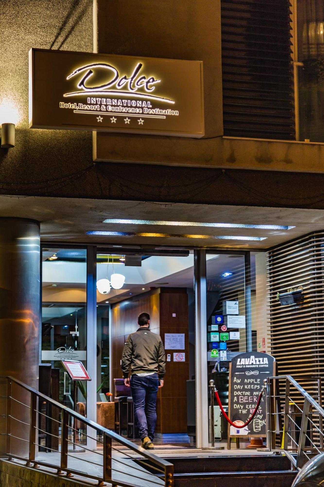 Hotel Dolce International Szkopje Kültér fotó