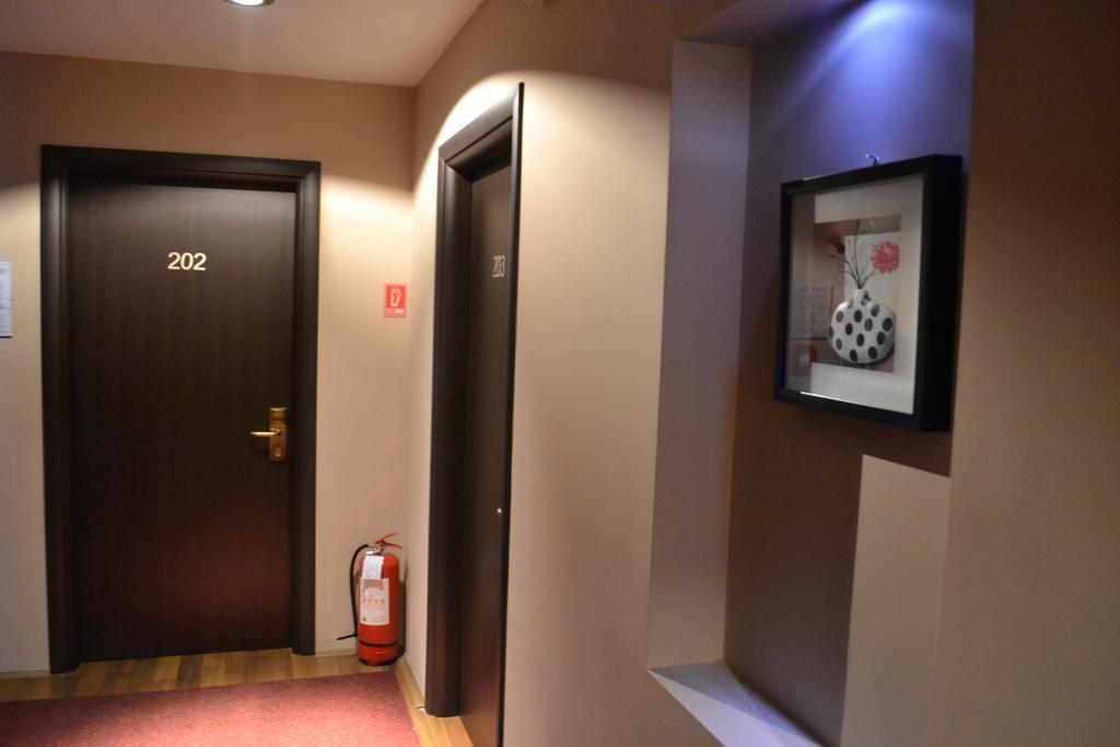 Hotel Dolce International Szkopje Kültér fotó