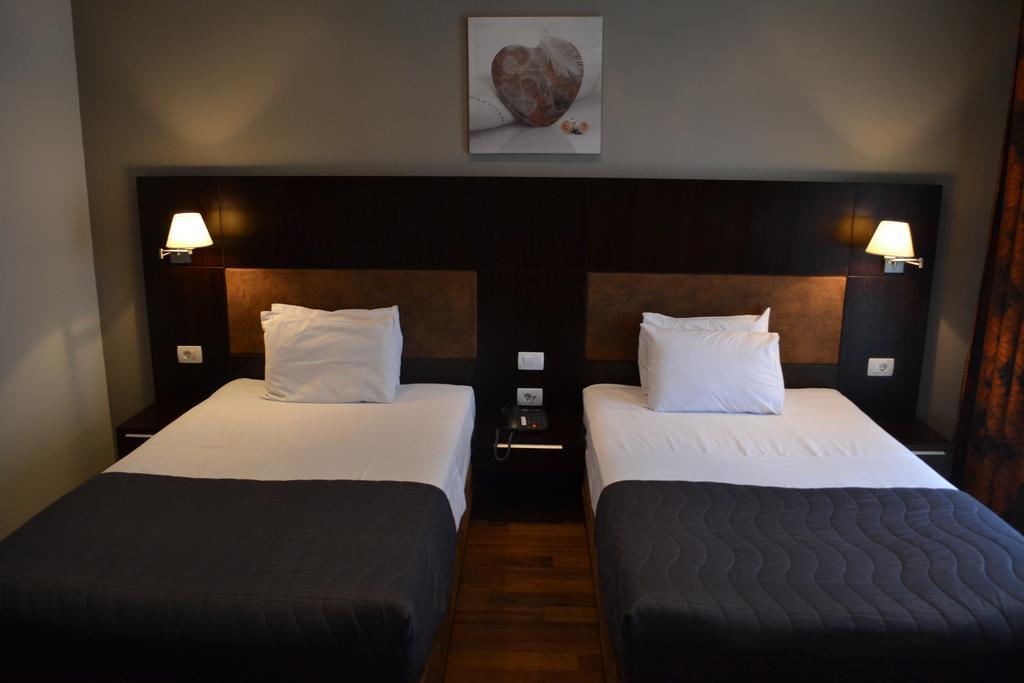 Hotel Dolce International Szkopje Kültér fotó