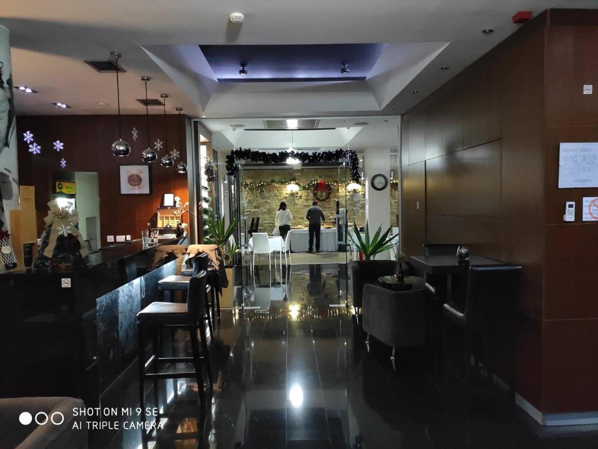 Hotel Dolce International Szkopje Kültér fotó